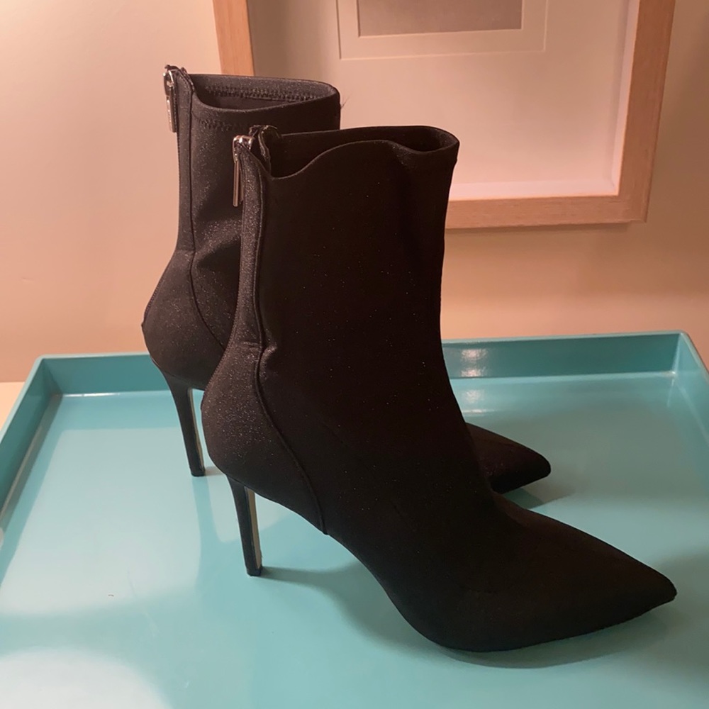 jewel badgley mischka bootie heel size 9